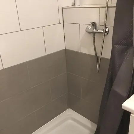 Du Centre Apartment *